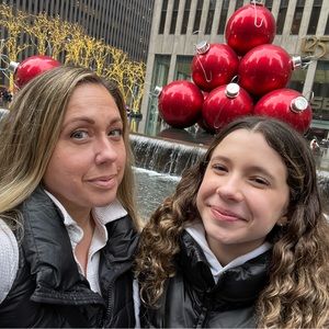 Meet your Posher, Roxanne